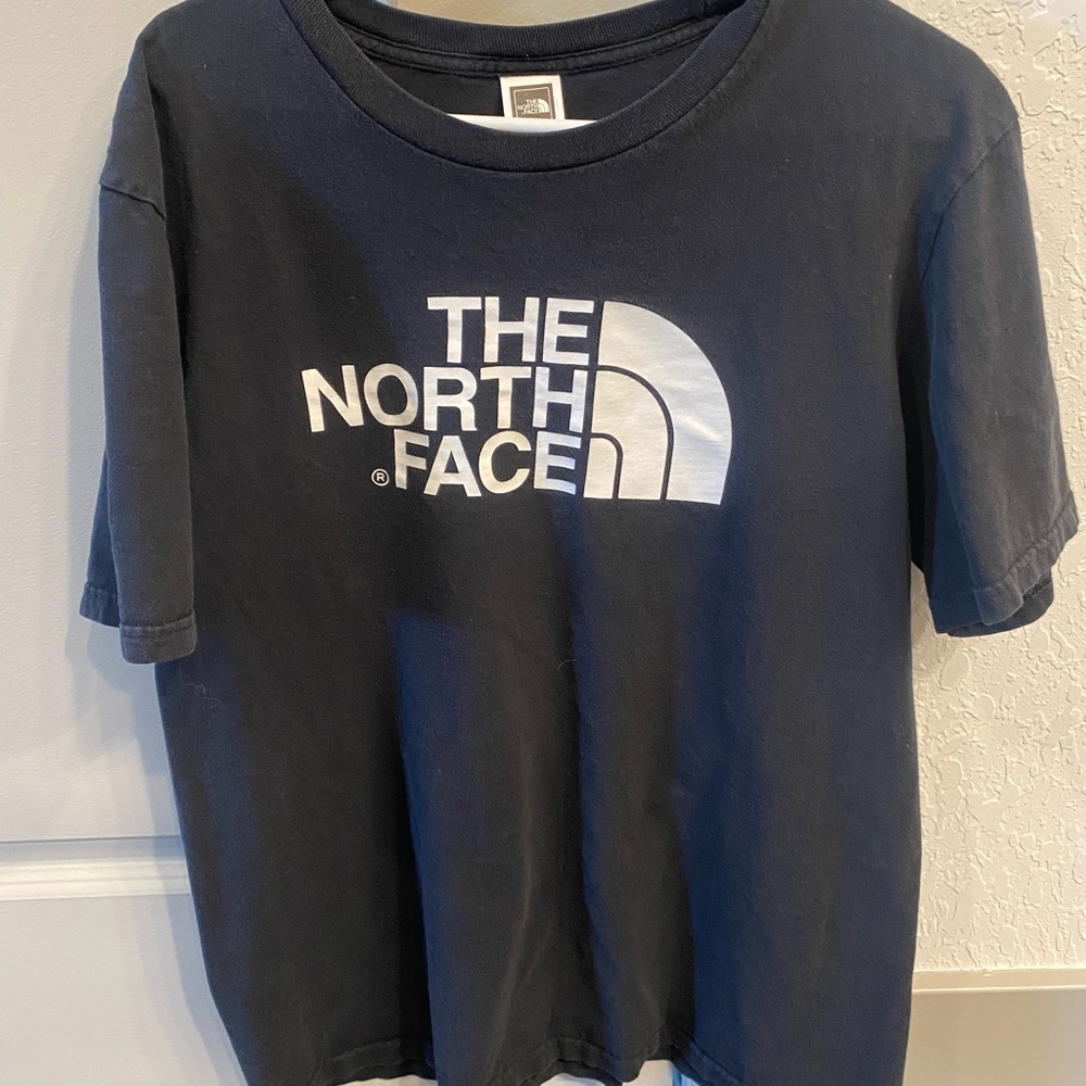 Black North Face T-shirt